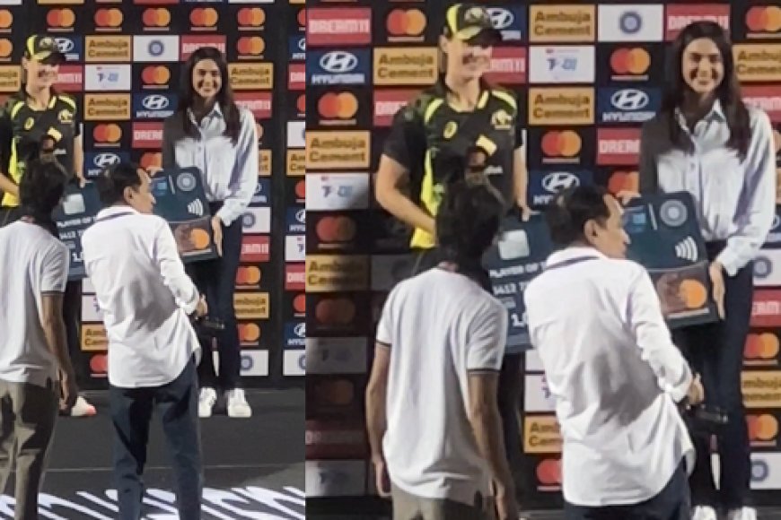 अभिनेत्री काशिका कपूर ने इंडिया& ऑस्ट्रेलिया मैच में प्लेयर ऑफ़ द  मैच का पुरस्कार प्रदान किया