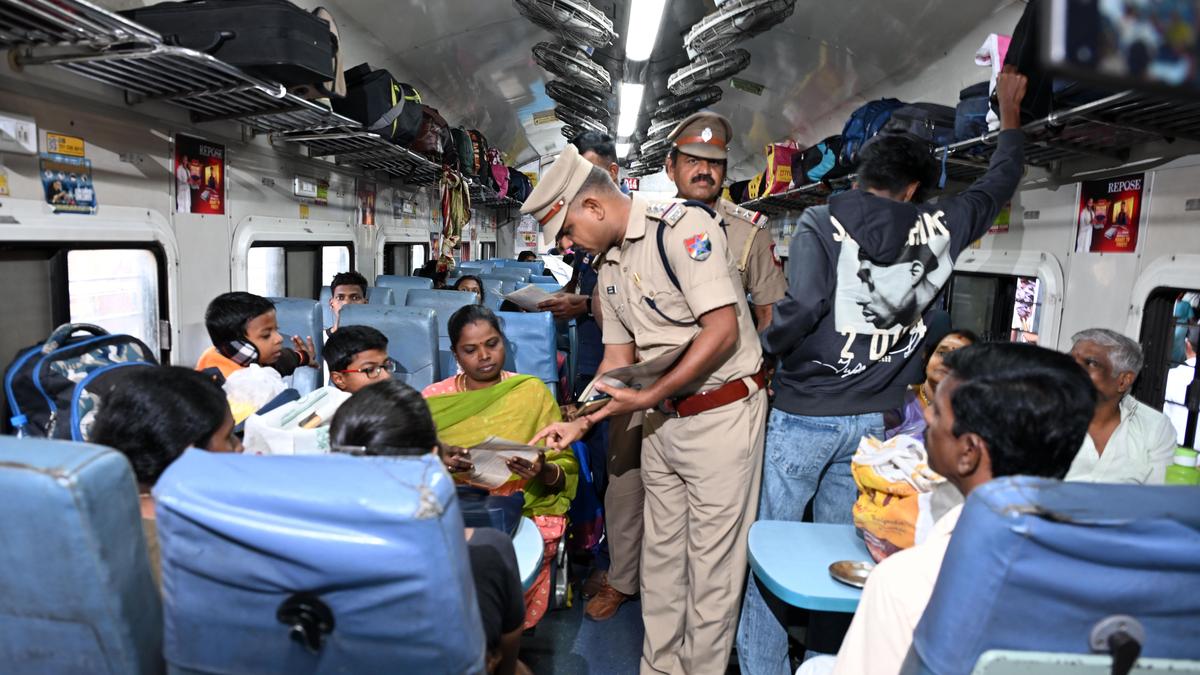Joint team of RPF and GRP carry out anti-sabotage checks at Tiruchi Junction