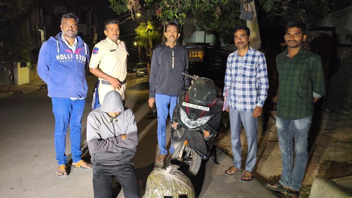Over 6 kg ganja seized from two in separate raids in Hyderabad