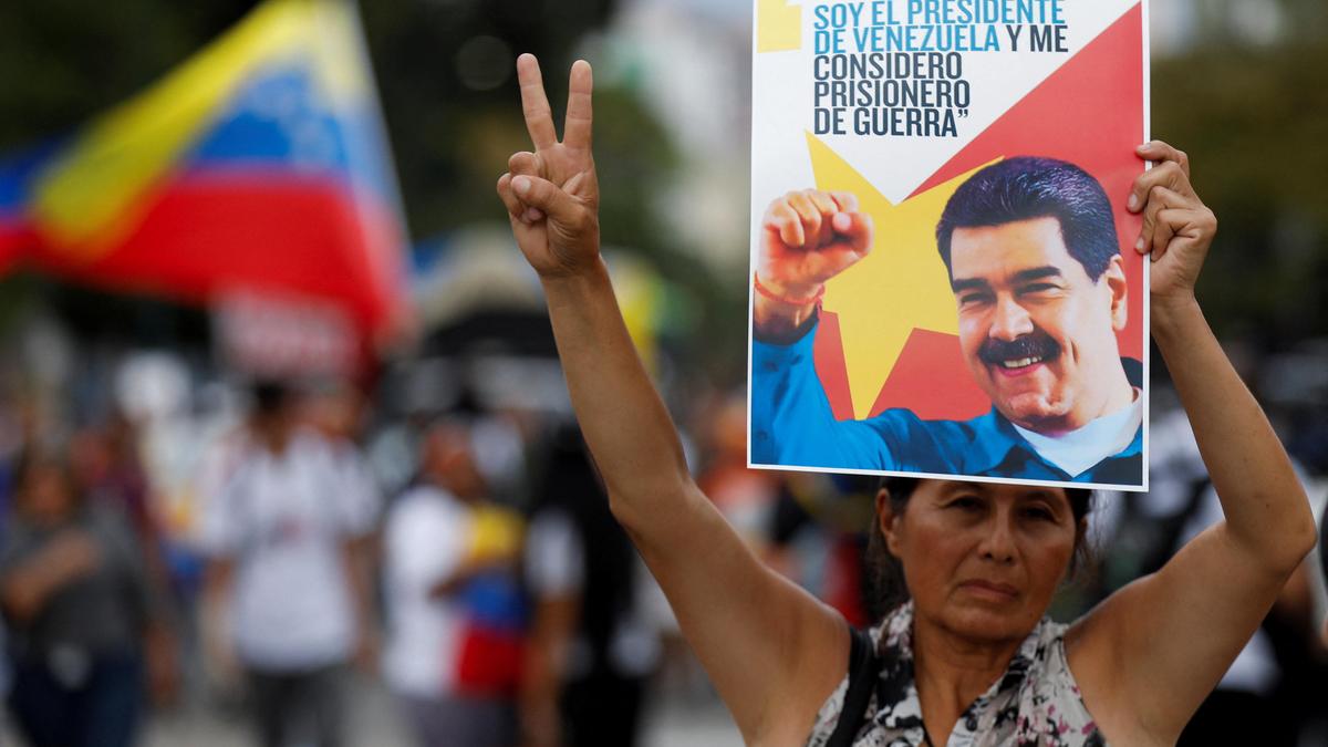 Maduro loyalists stage rally as Venezuelan government courts U.S.
