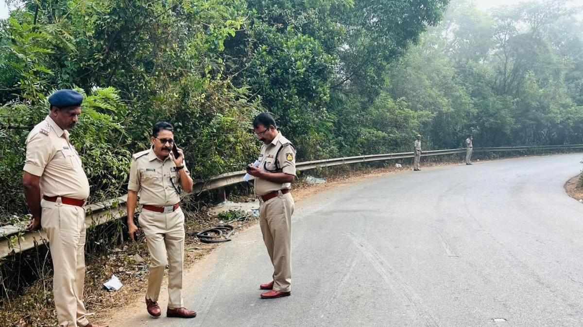 Four die in accident near Tirthahalli in head-on collision while overtaking on curve in Karnataka