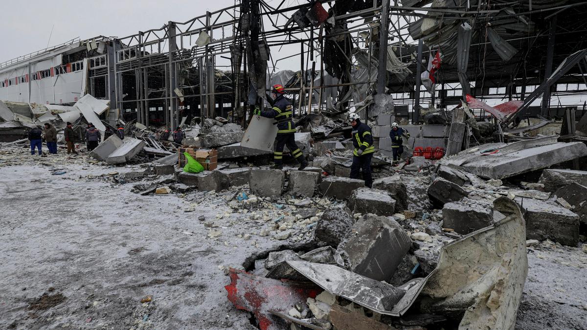 Russia launches another major strike on Ukraine's power grid in freezing temperatures