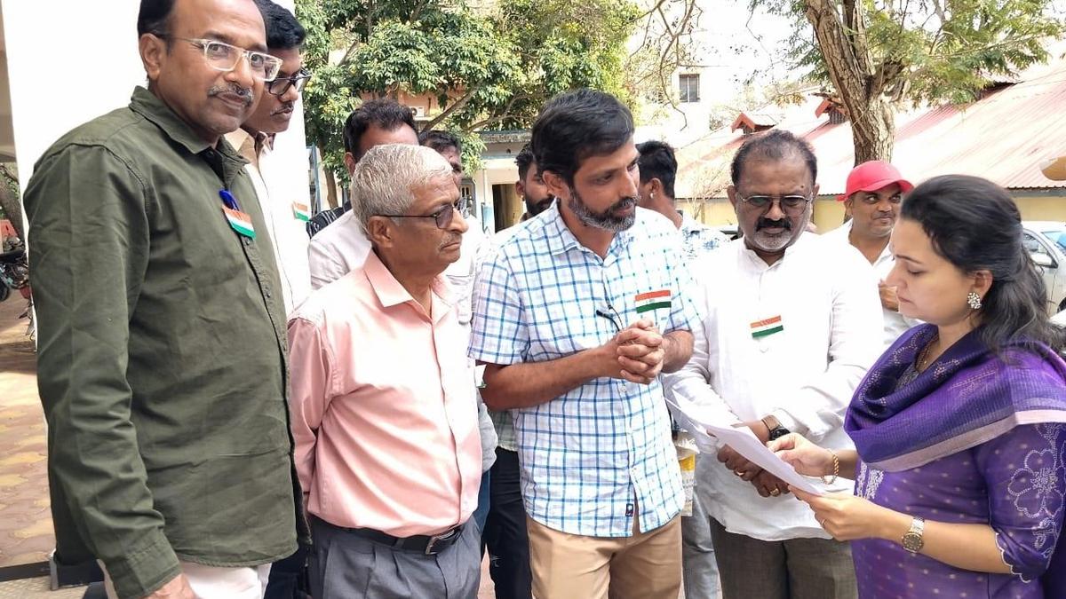 Khadi flag awareness campaign launched in Hubballi