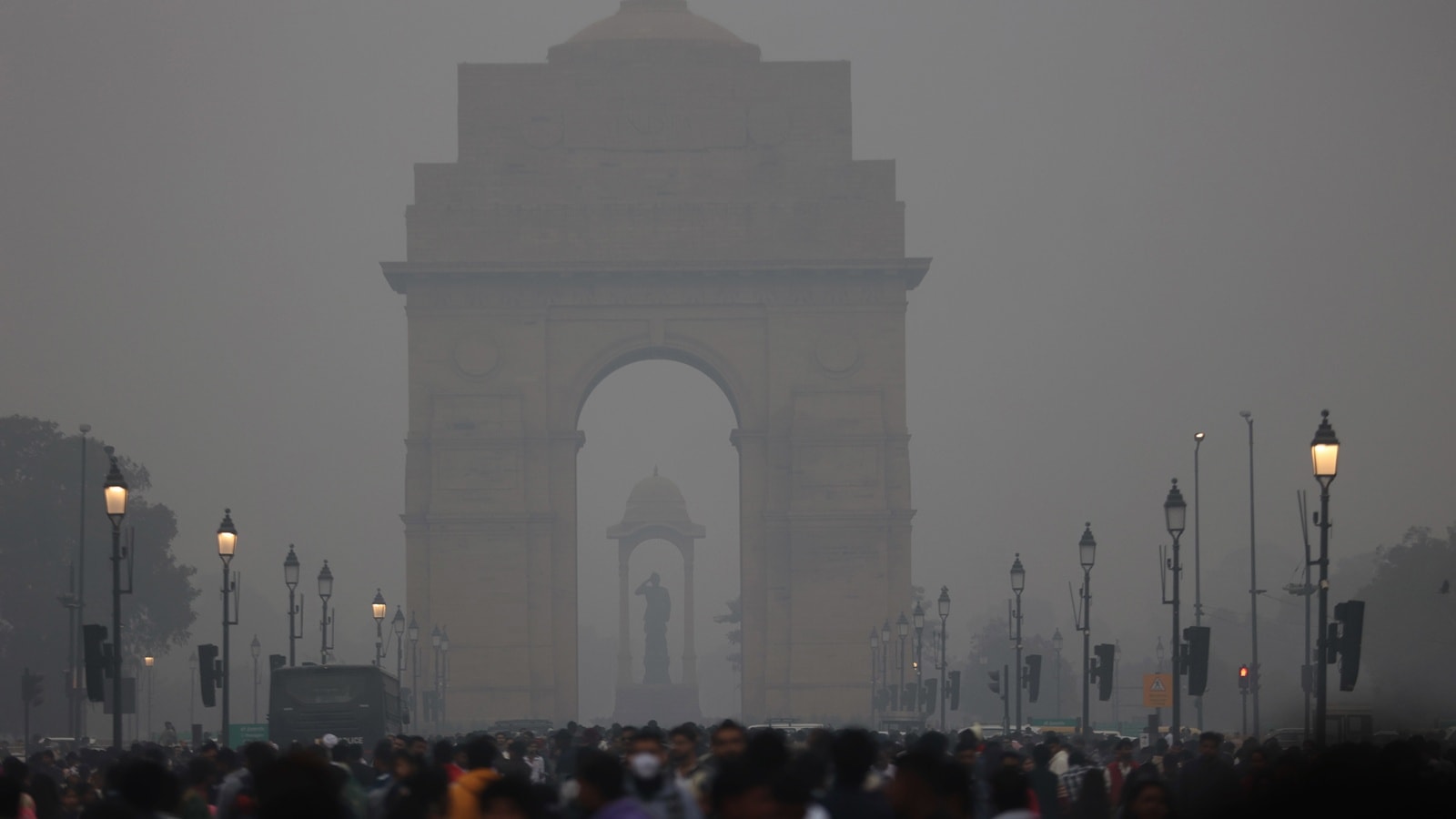 India Weather Today: About 27 flights cancelled at Delhi Airport after AQI turns ‘severe’; Varanasi under ‘yellow’ alert