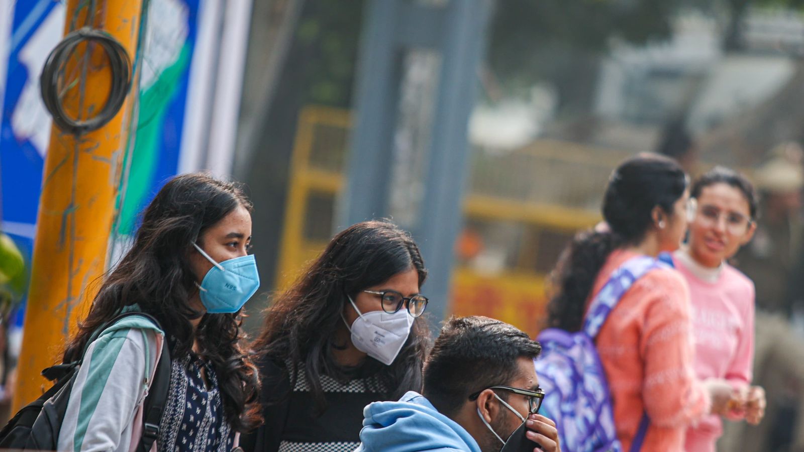 Delhi’s air quality deteriorates again, AQI slips closer to ‘severe’ category