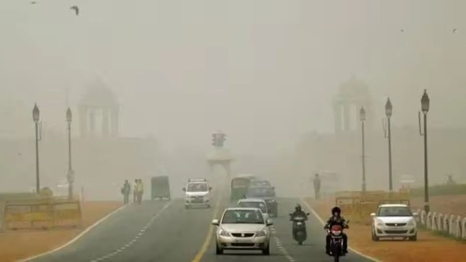 Delhi’s air quality in ‘poor’ category, Bengaluru and Hyderabad maintain ‘good’ AQI levels