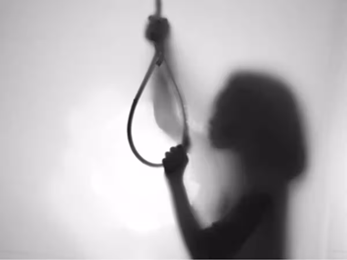 सोने की अंगूठी के लिए सास ने टॉर्चर किया, अलवर में 6 महीने की गर्भवती ने किया सुसाइड