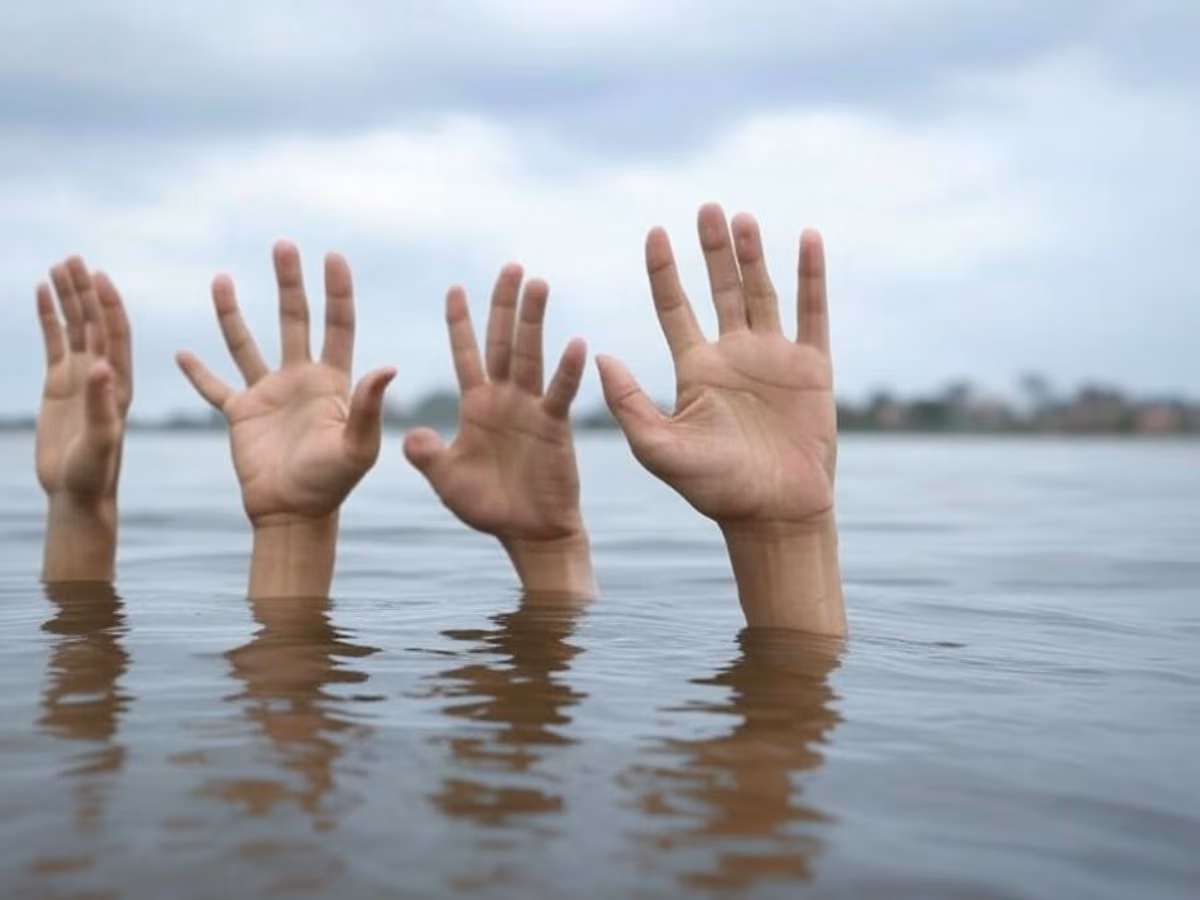 बदायूं में हादसा: अस्थि विसर्जन करने आए राजस्थान के चार लोग डूबे, तीन को बचाया, महिला लापता