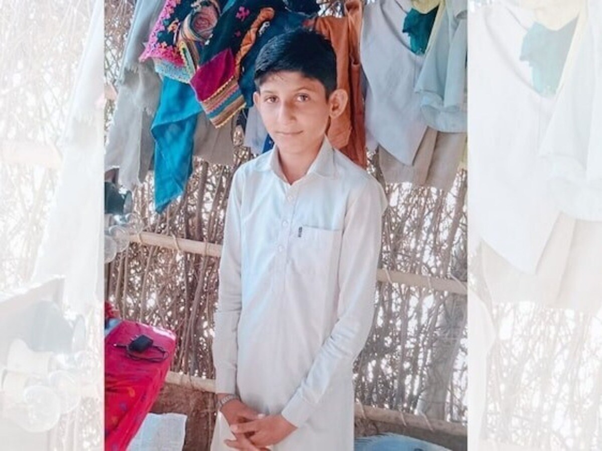 राजस्थान: बस की खिड़की से गुटखा थूकने निकाला सिर, सामने से आई वैन ने मारी जोरदार टक्कर; युवक की गर्दन धड़ से अलग