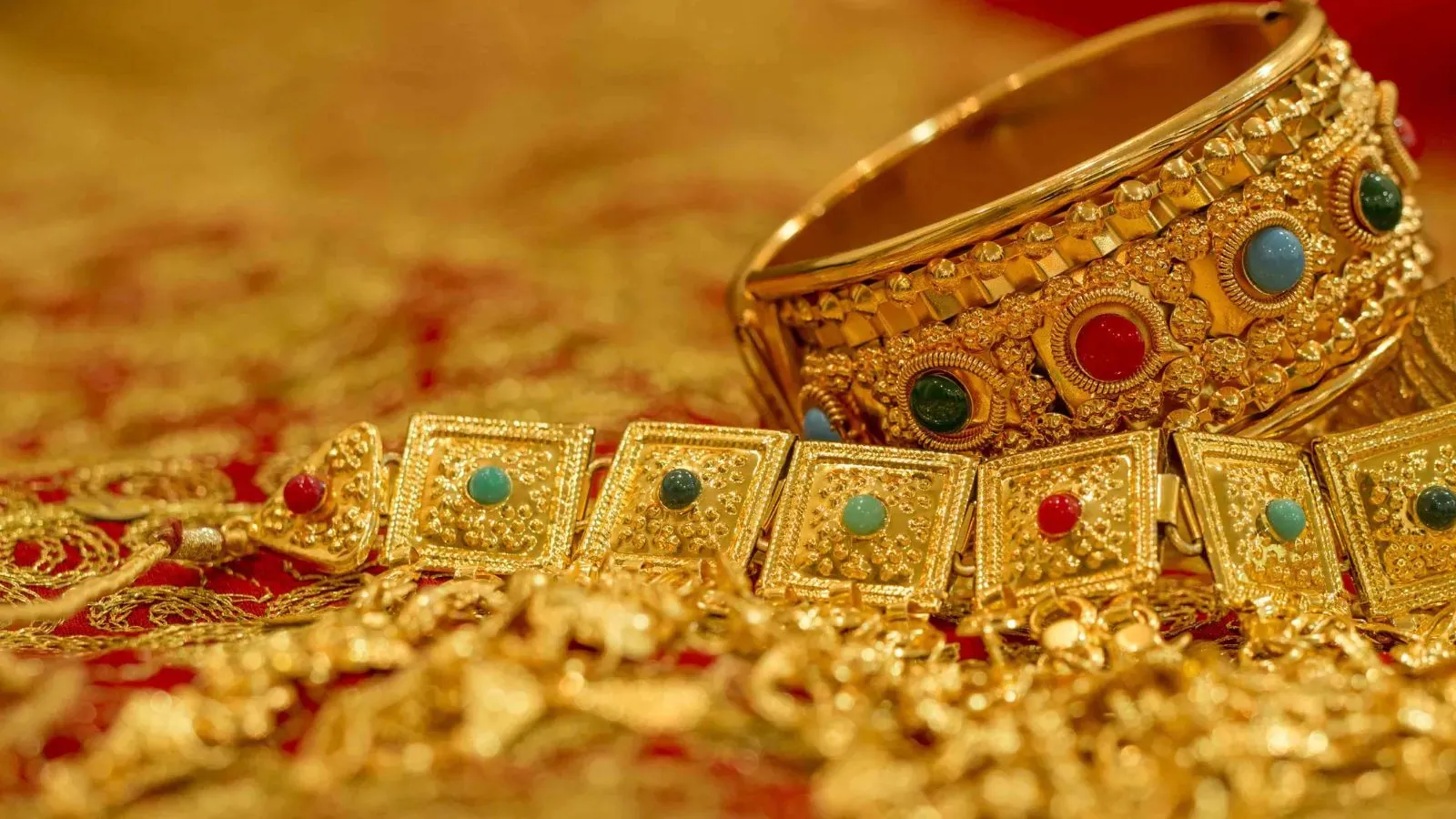 Why gold prices matter for your gold loan