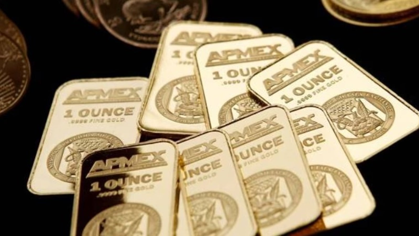 Sovereign Gold Bond vs. Physical Gold – Where to Invest?