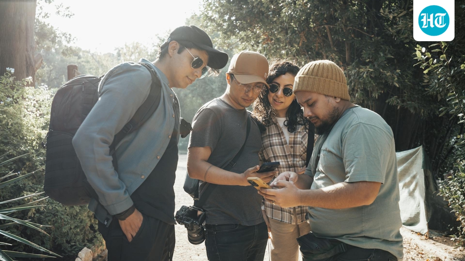 7 Must-have travel gadgets you can’t leave home without