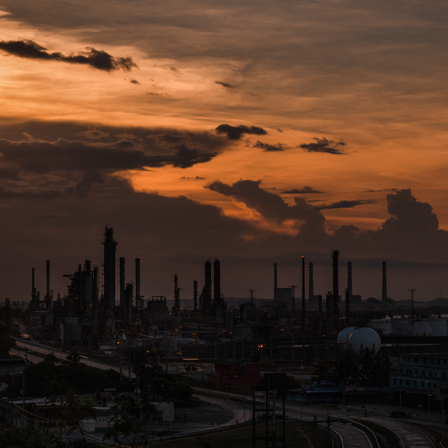 Venezuela’s Oil Riches Are Years Off, but Winners and Losers Will Emerge