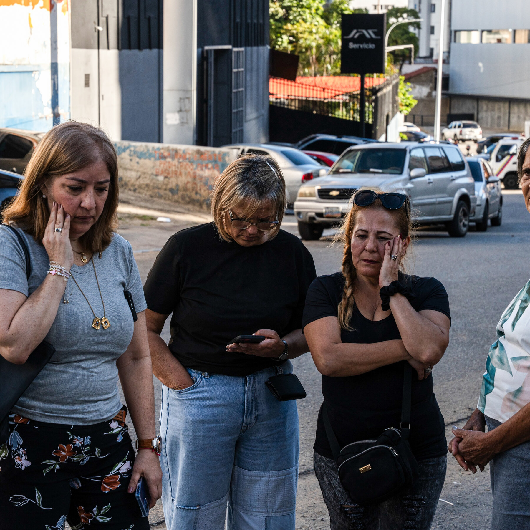 Outside Prisons in Caracas, Venezuelans Anxiously Await Release of More Political Detainees