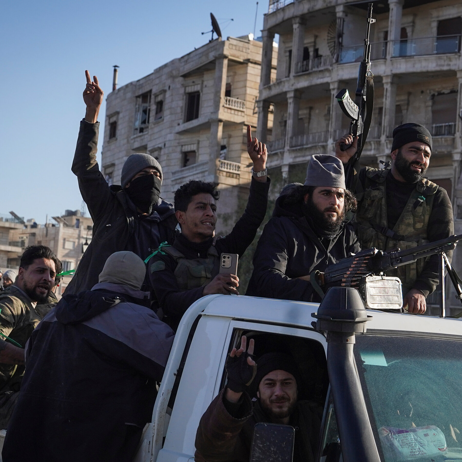 Syrian Military Takes Aleppo Neighborhoods After Clashes With Kurds