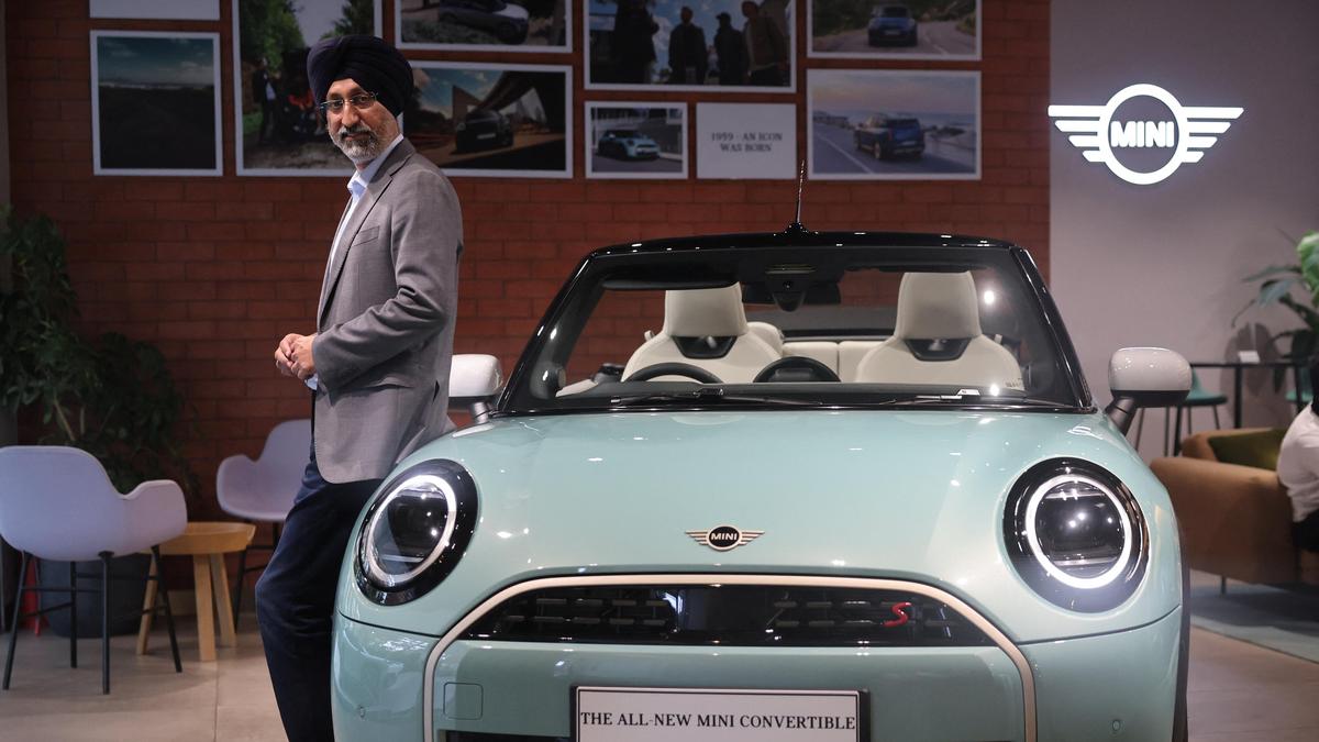 BMW Group India bridges gap with MB, clocks sales of 18,001 units in CY25