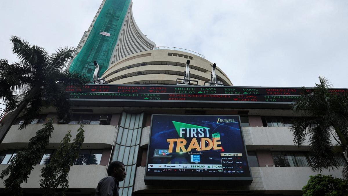 Stock markets extend losses for 2nd day; Sensex drops 245 points