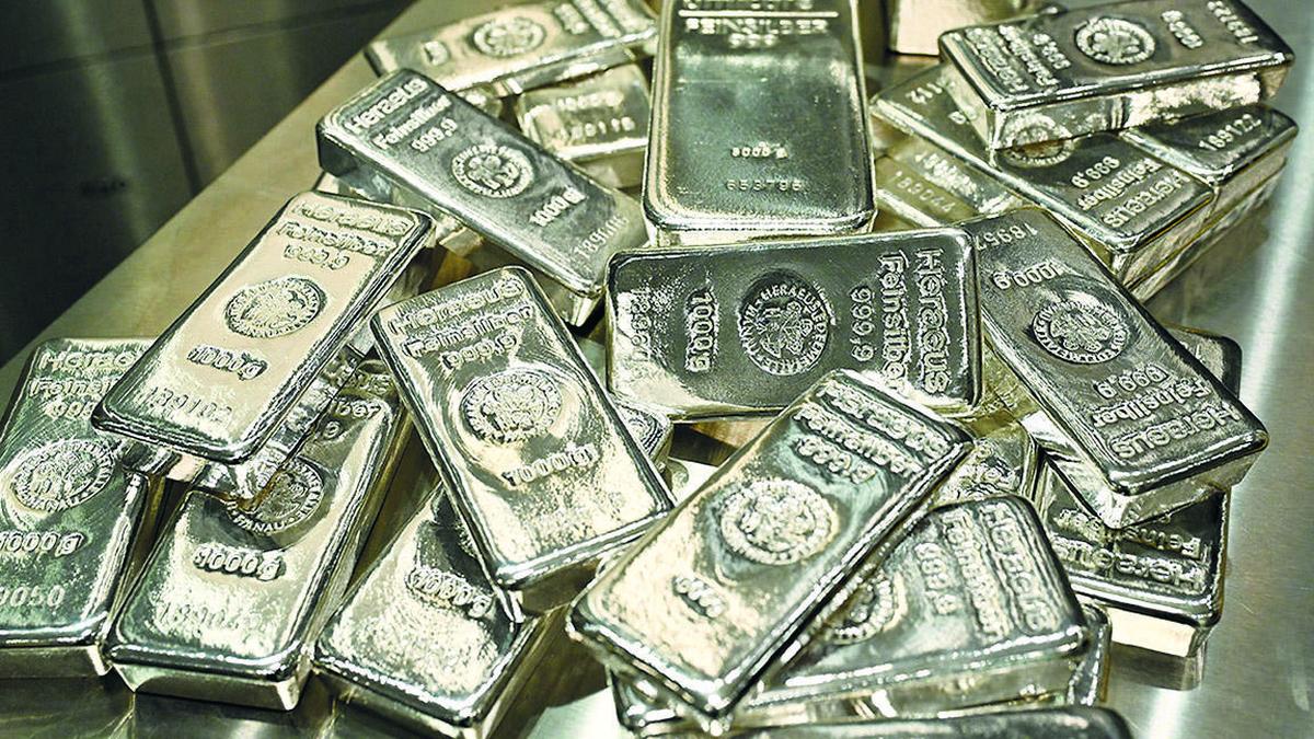 Silver futures hit new peak of ₹2.32 lakh/kg as global prices cross $75-mark