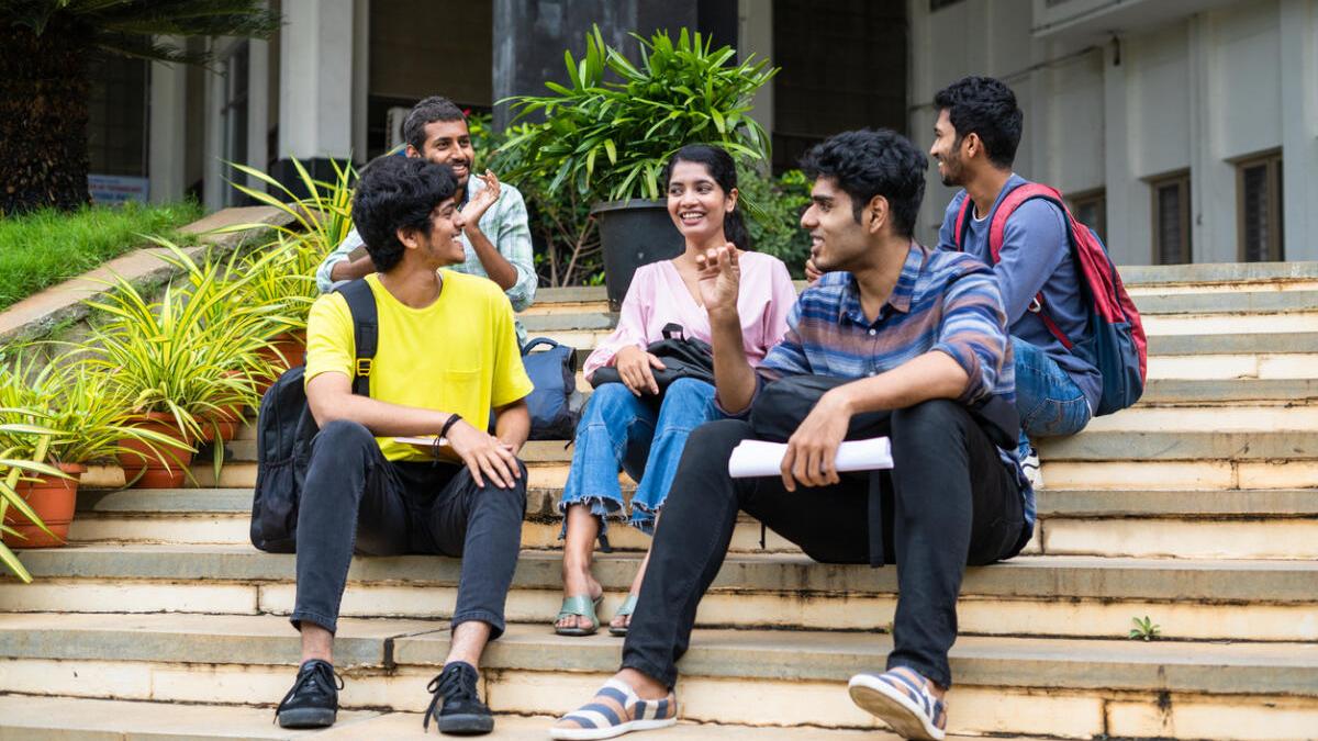 Wardrobe in focus: What college students’ fashion choices reveal 