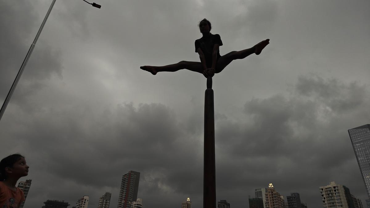 Picture of the week: The superhumans of Mumbai