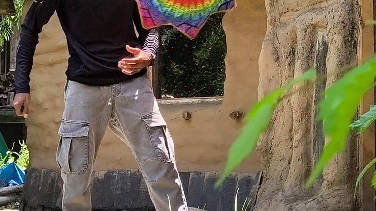 Experience a dapostar workshop in Visakhapatnam, a vibrant fusion of movement and object manipulation