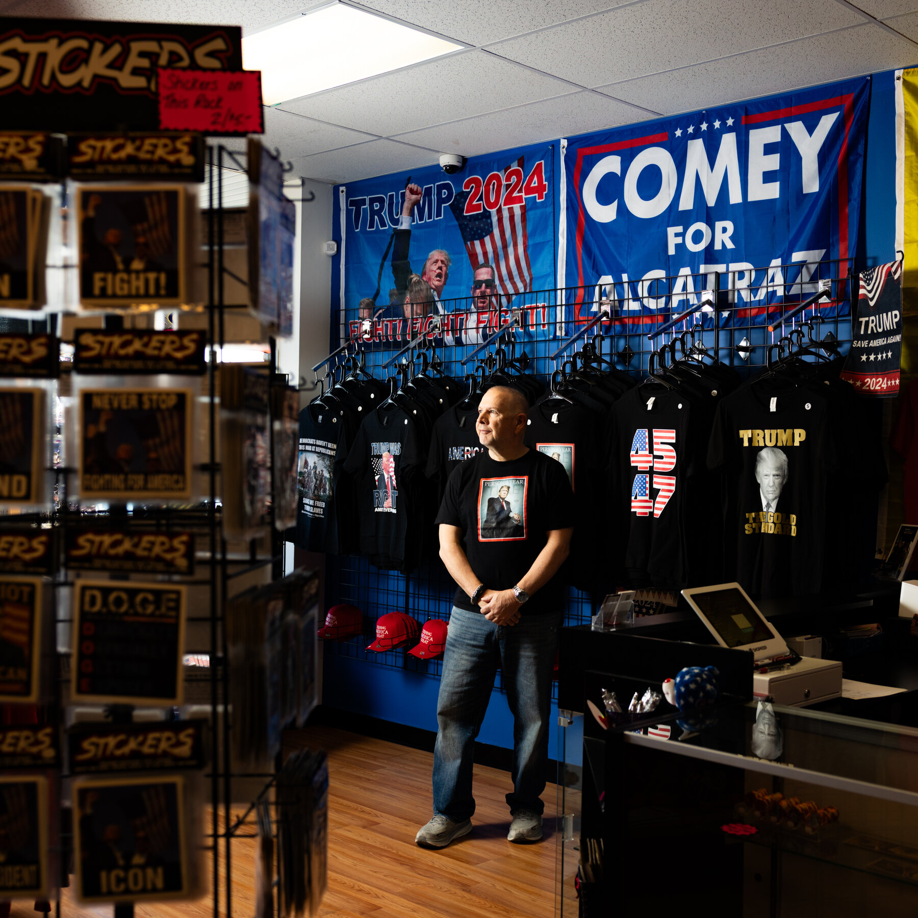 Trump Store to Close as Sales Falter, With No Election Battles Ahead