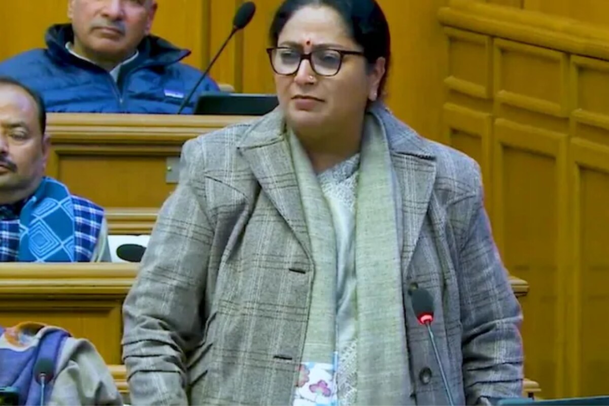 ‘Can't Tolerate A Woman CM’: Rekha Gupta Slams AAP For Trolling Her