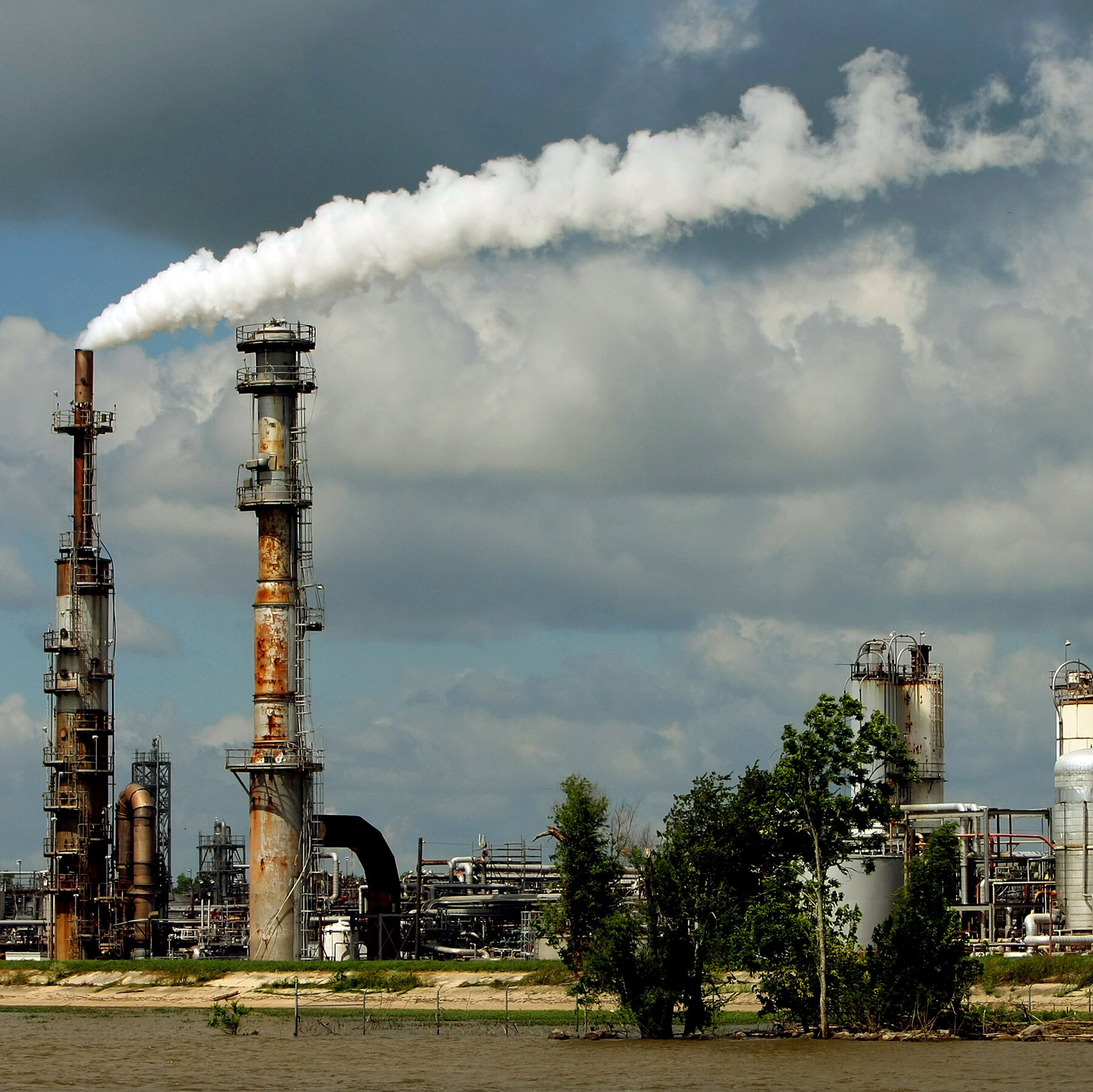 Supreme Court Grapples With Louisiana Coastal Lawsuits Against Oil Companies