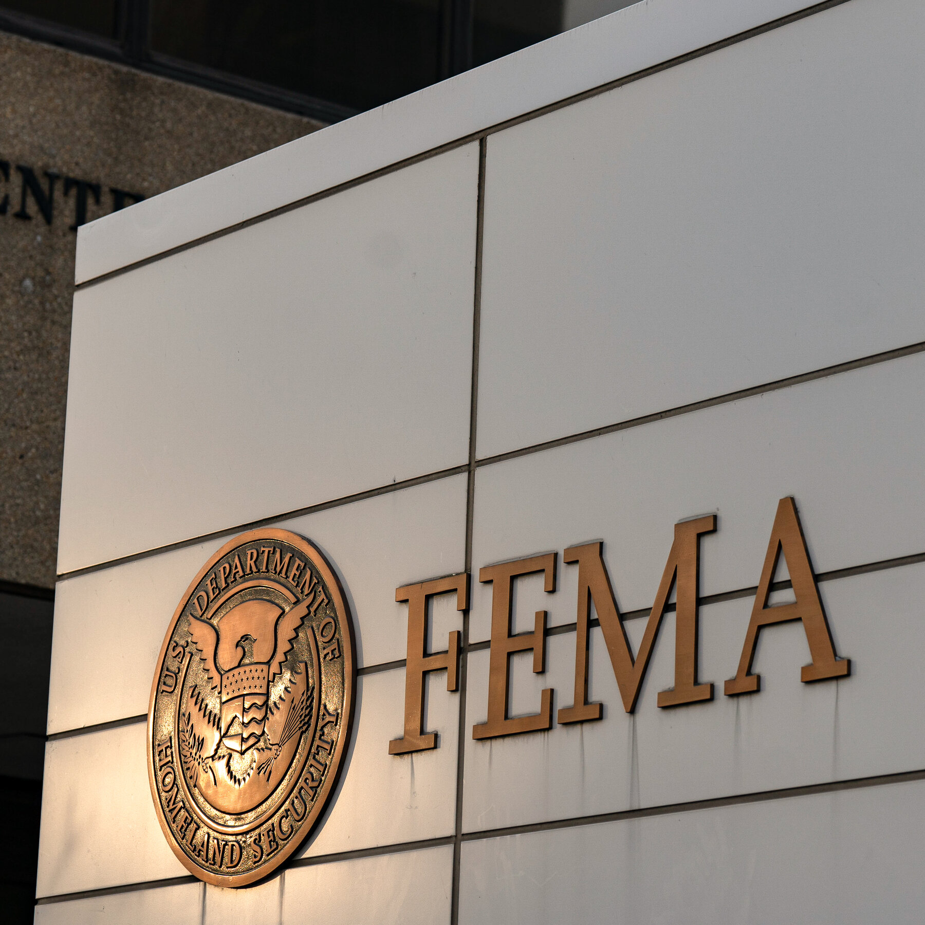 FEMA Staff Bracing for Dismissal of 1,000 Disaster Workers