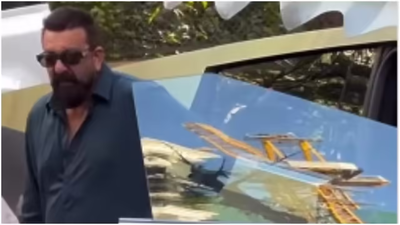 Sanjay Dutt turns buys new luxury car worth Rs 50 lakh