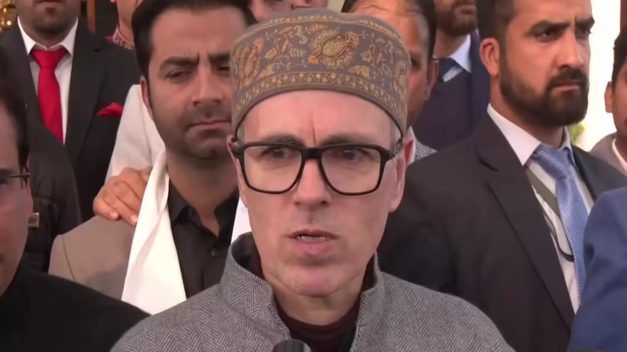 Omar Abdullah urges tour operators, filmmakers to promote J&amp;K as safe, vibrant tourism destination