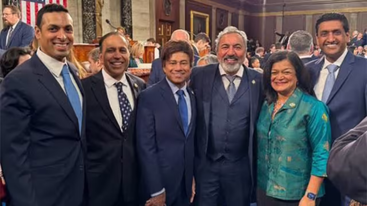 'One-way flight back to Mumbai': Shri Thanedar stands up to racist comment targeting Indian-origin 'Samosa Caucus'