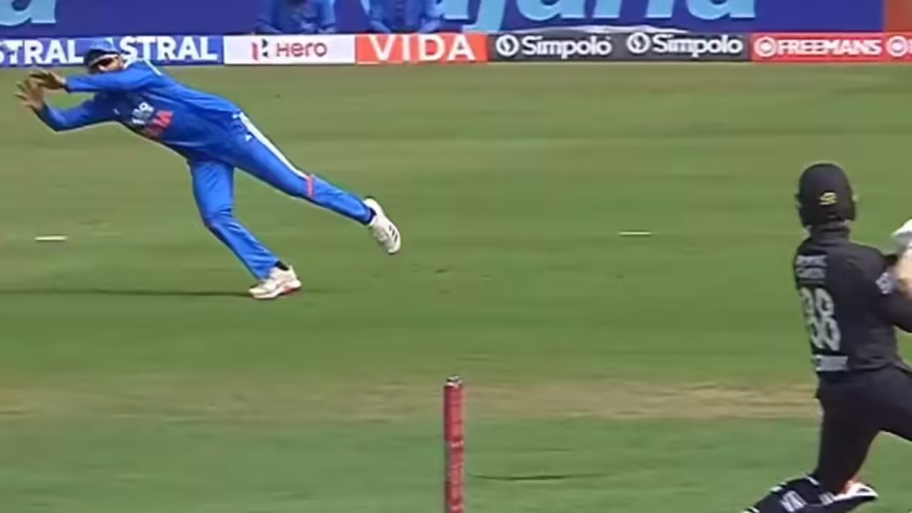 IND vs NZ: Jadeja turns flying eagle to dismiss Young — Watch