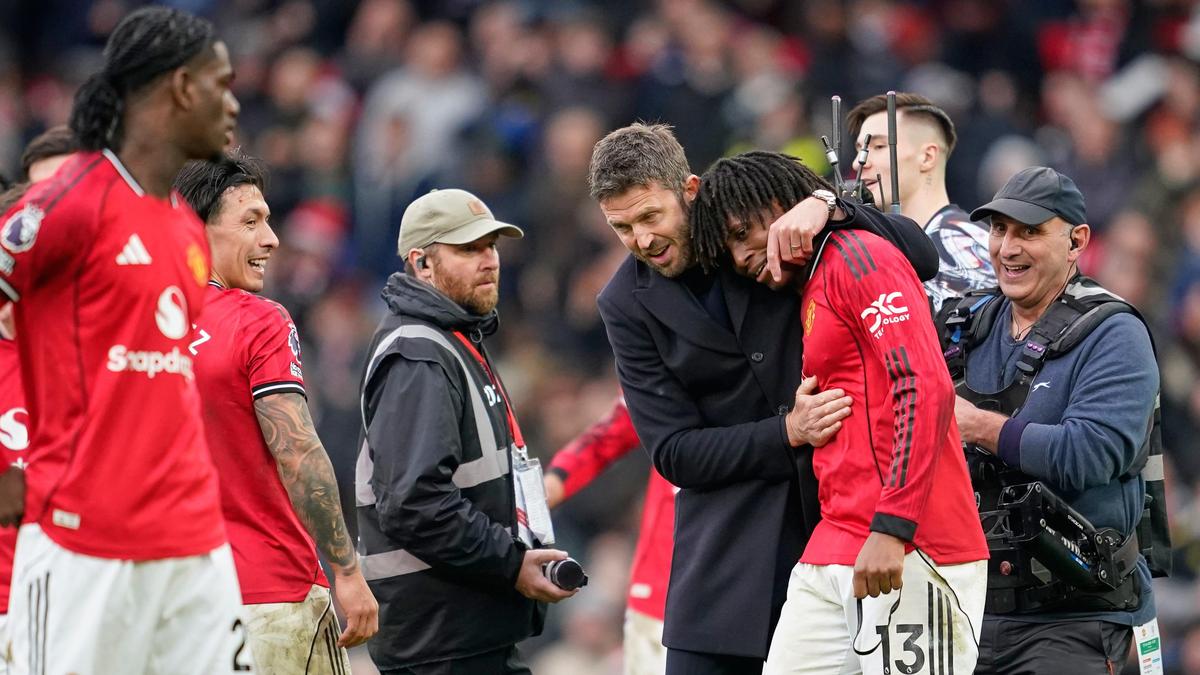Man United stuns Man City 2-0 in Michael Carrick's first game in charge