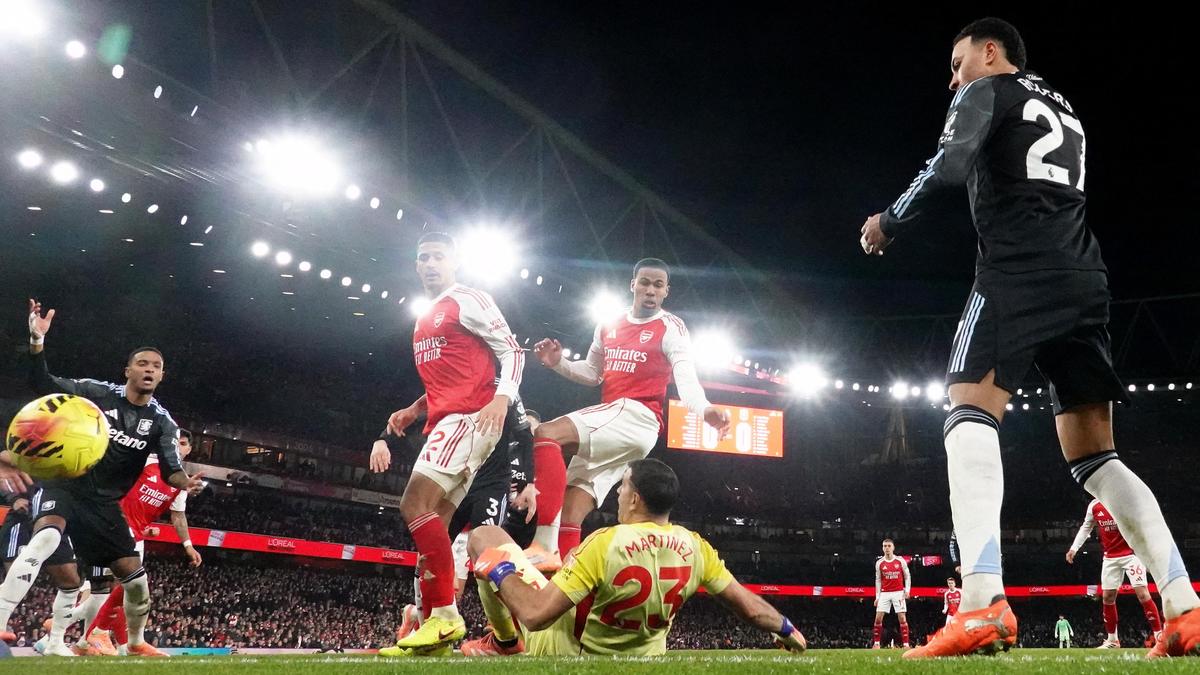 Arsenal will end the year top of the Premier League after 4-1 statement win over Villa