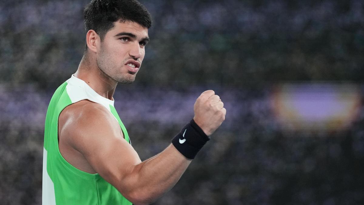 Alcaraz swats aside Walton as career Grand Slam bid begins in Melbourne