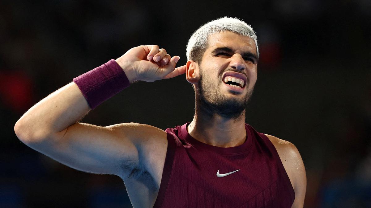 Alcaraz rallies past Ruud to book Fritz final in Japan Open