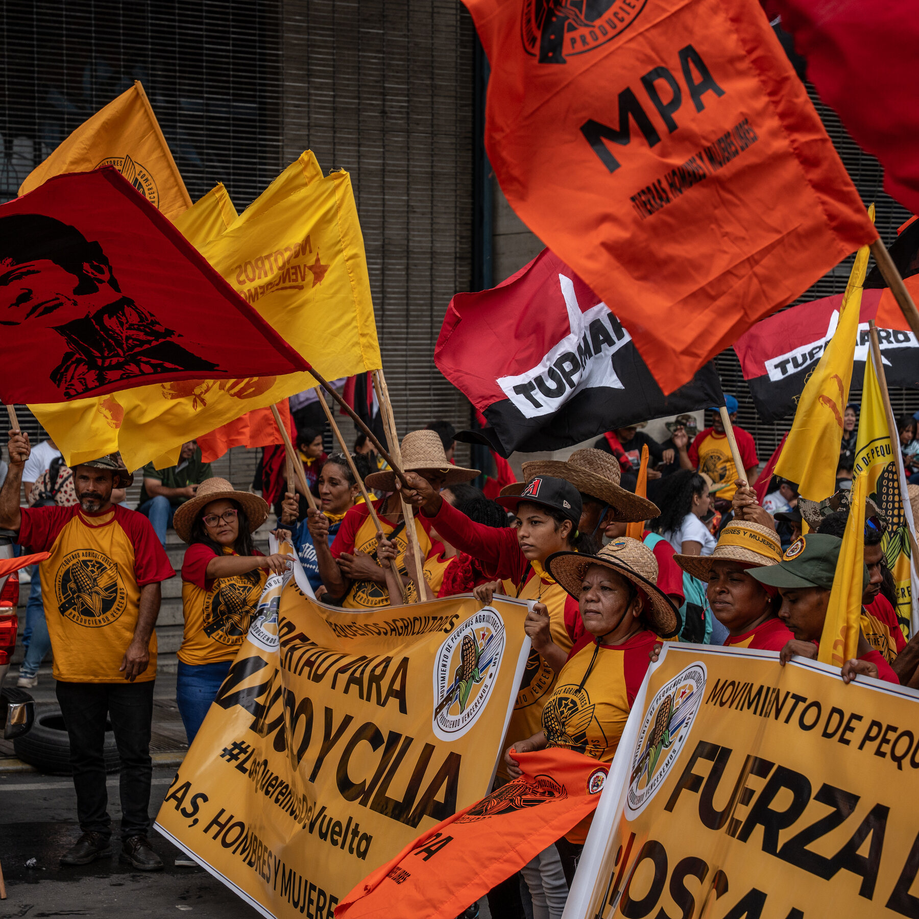 Splits Emerge Among Venezuelans as Revolutionary Dream Fades