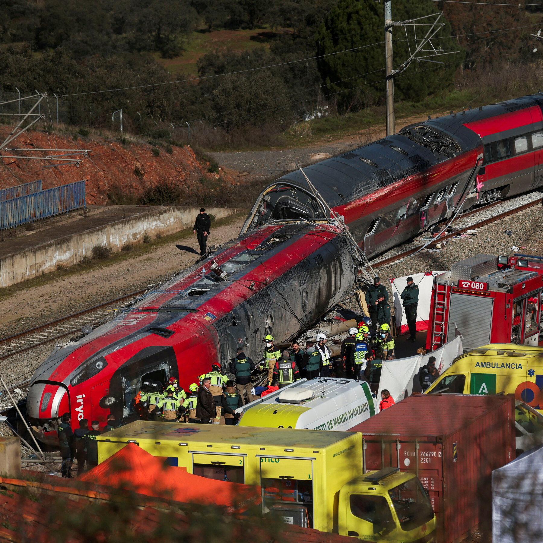Live Updates: At Least 40 Killed in High-Speed Train Crash in Spain
