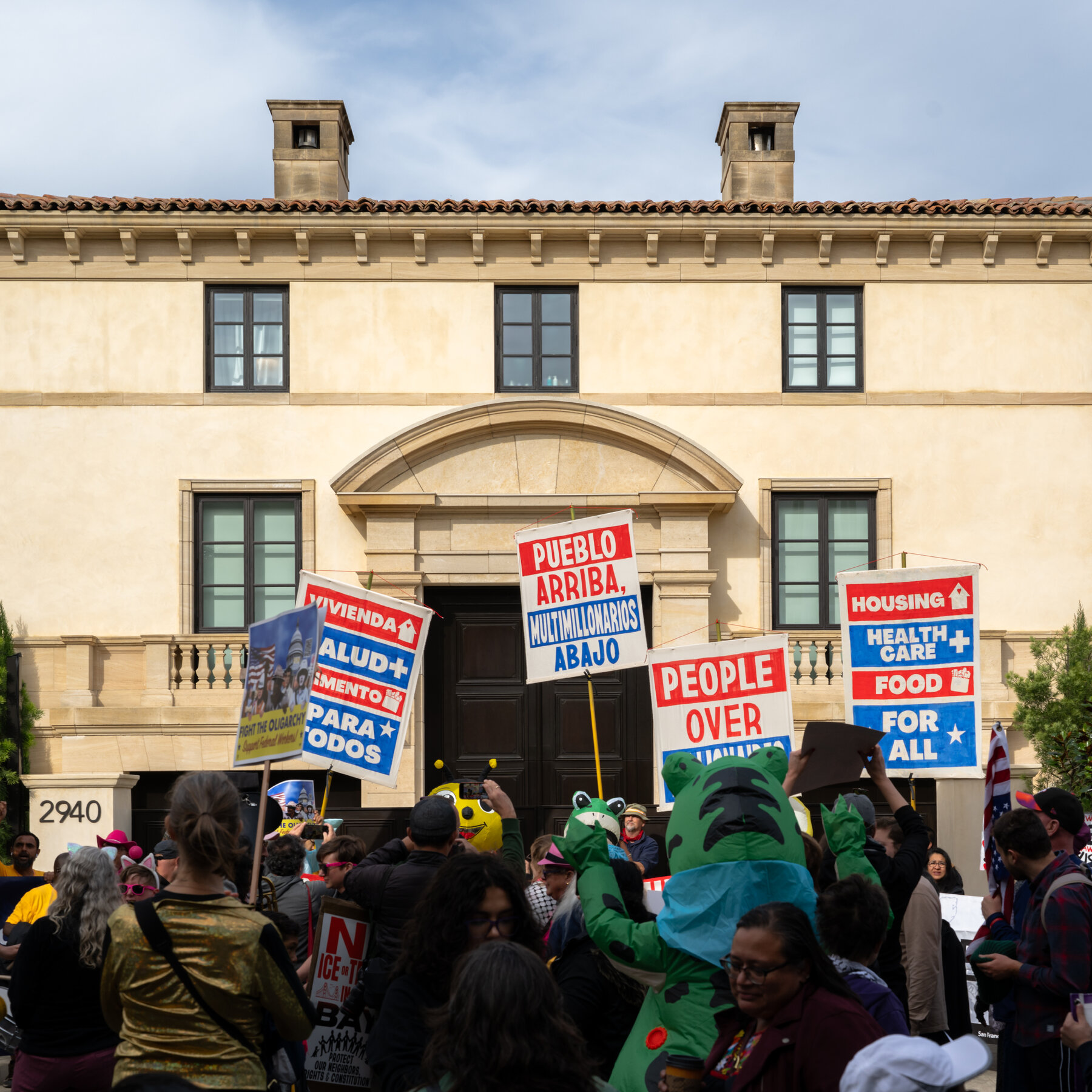 Taxing the Ultrarich