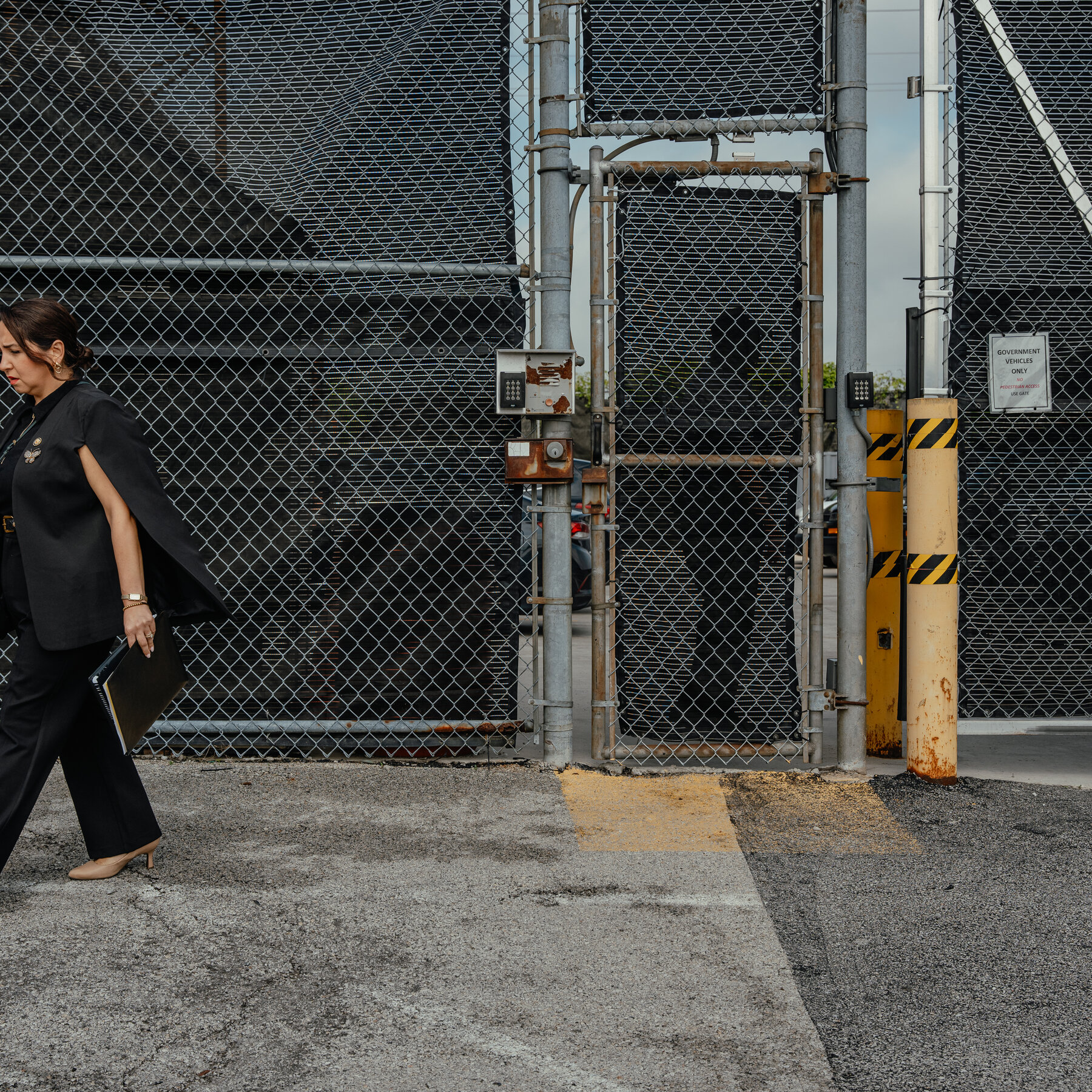 Judge Allows Policy Restricting Lawmakers’ Access to ICE Facilities