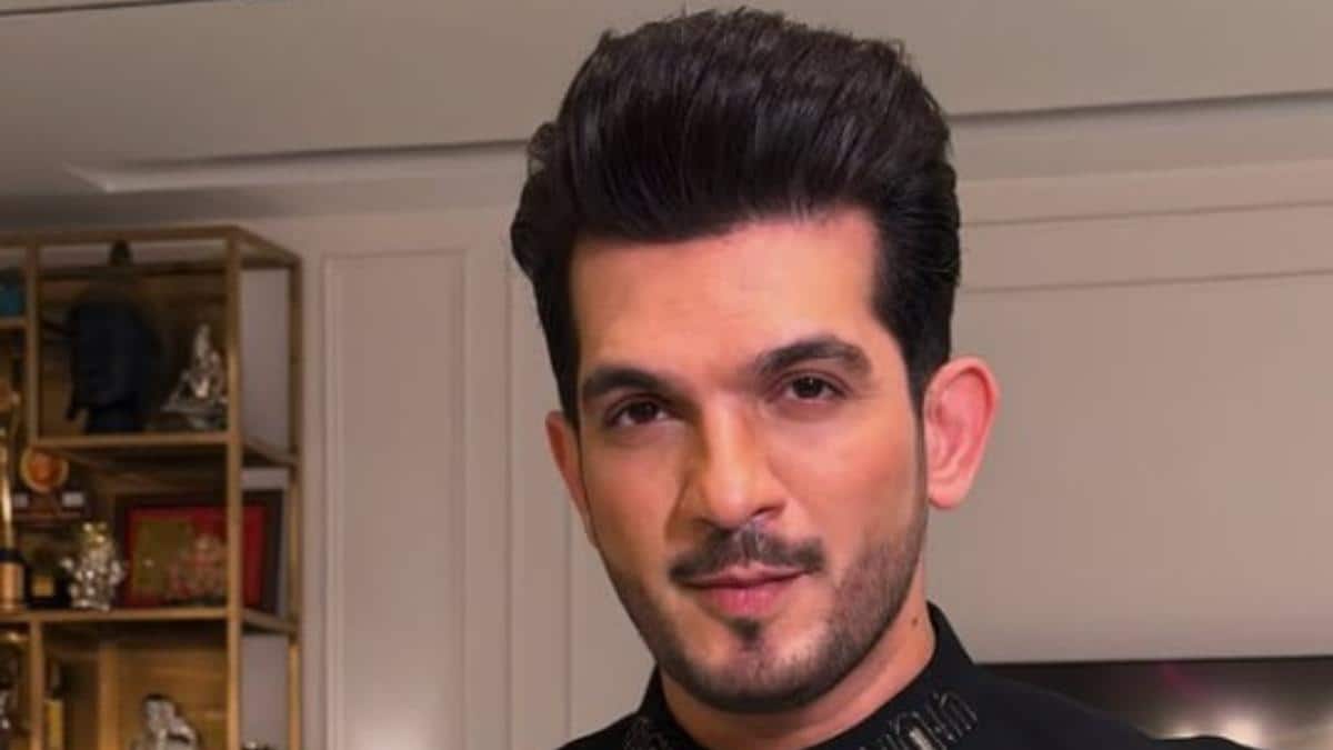 Arjun Bijlani’s Naagin Throwback With Mouni Roy Sparks Major Nostalgia