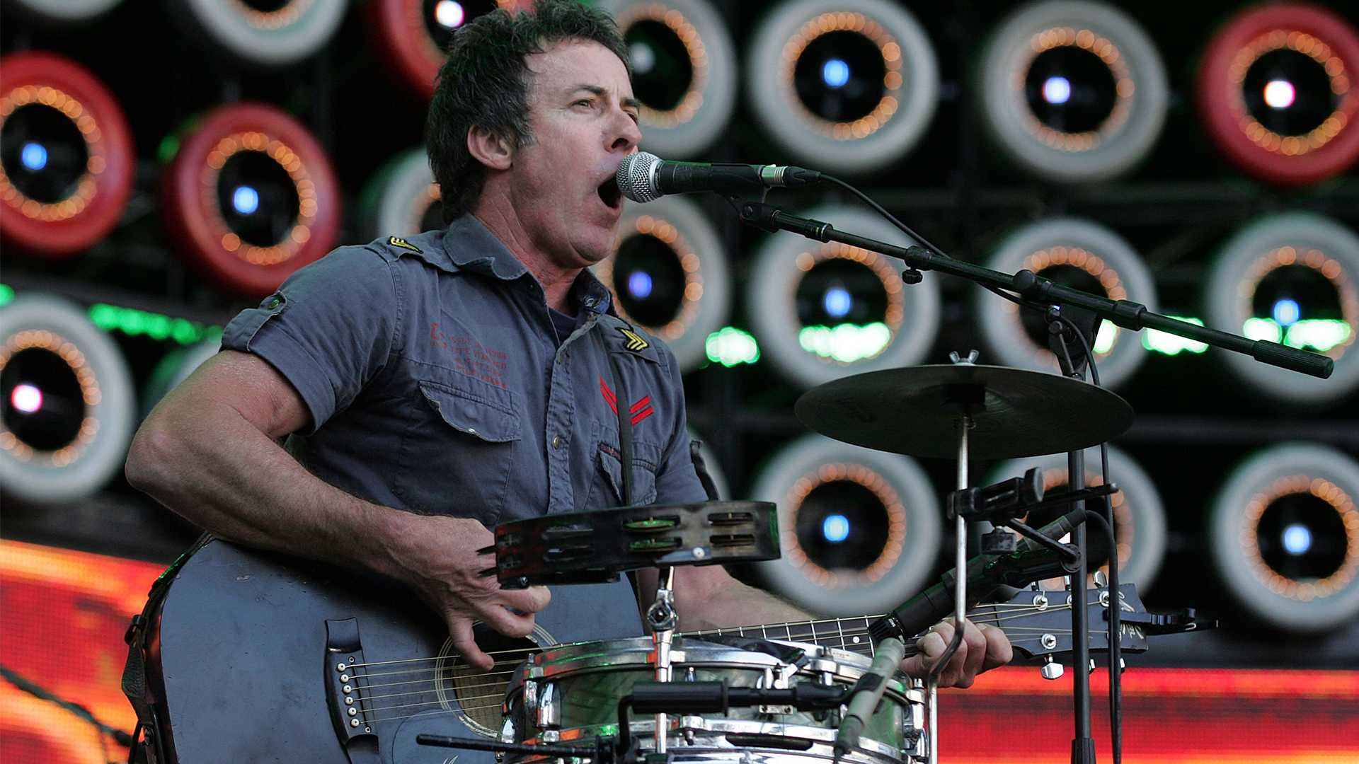 Rob Hirst Dies: Midnight Oil’s Founding Drummer & Songwriter Was 70