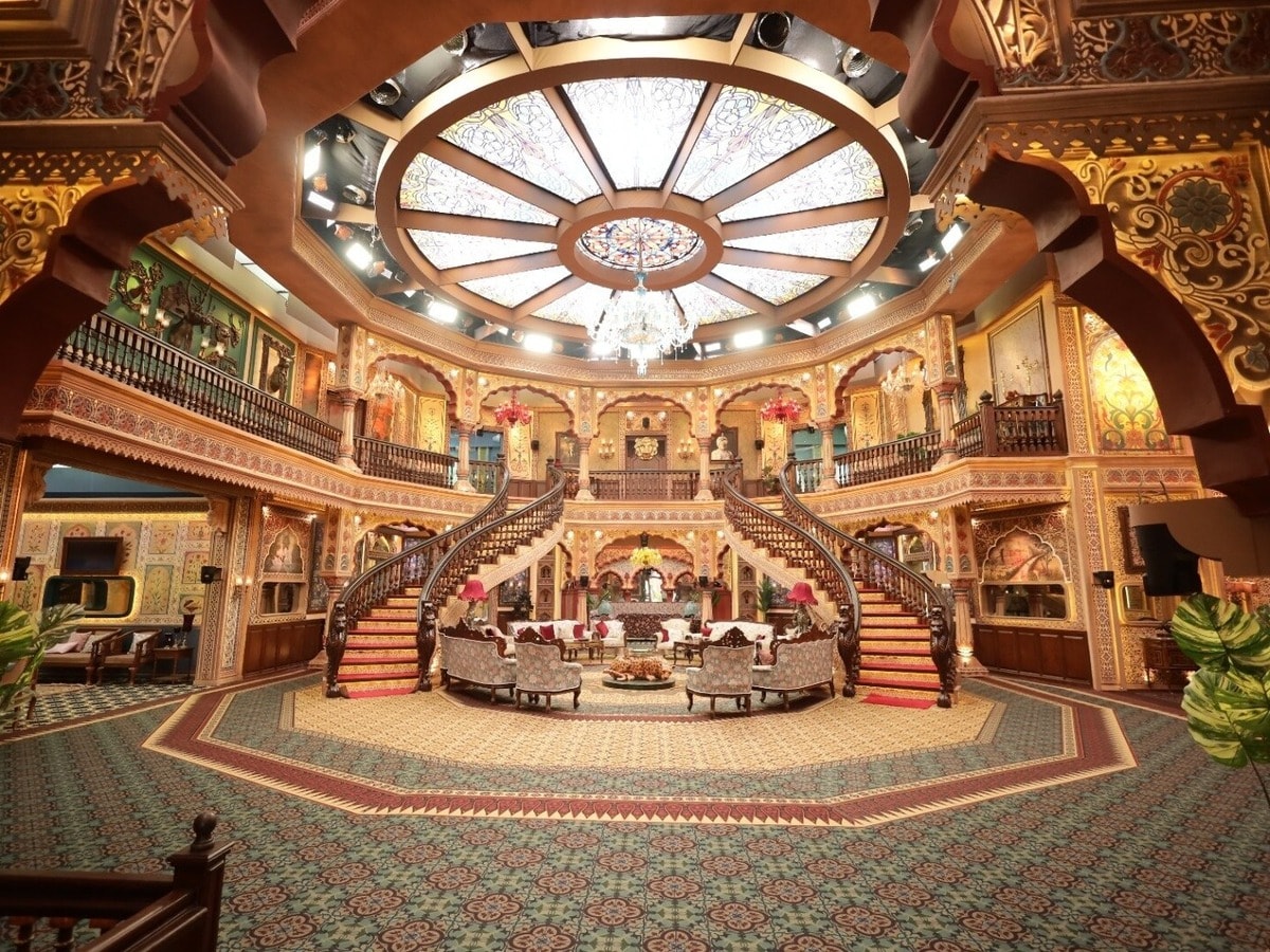 'द 50' का सेट देखकर कैसा है पब्लिक का रिएक्शन? लोग कर रहे बिग बॉस से तुलना