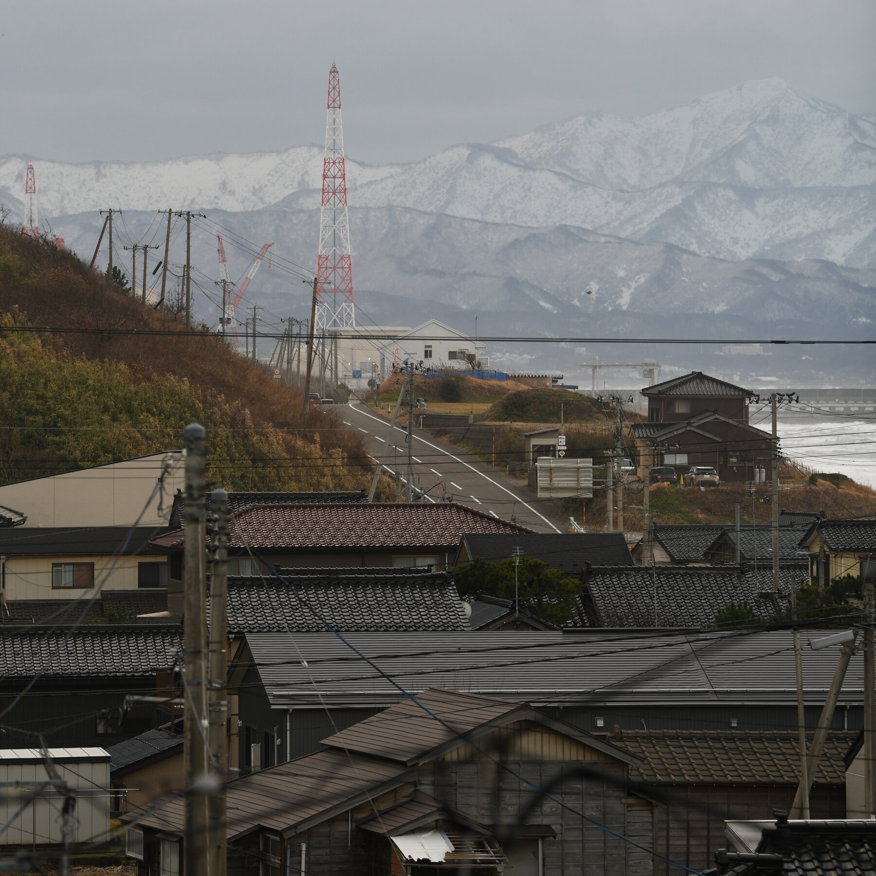 Malfunction Forces Japan to Take Restarted Nuclear Plant Offline