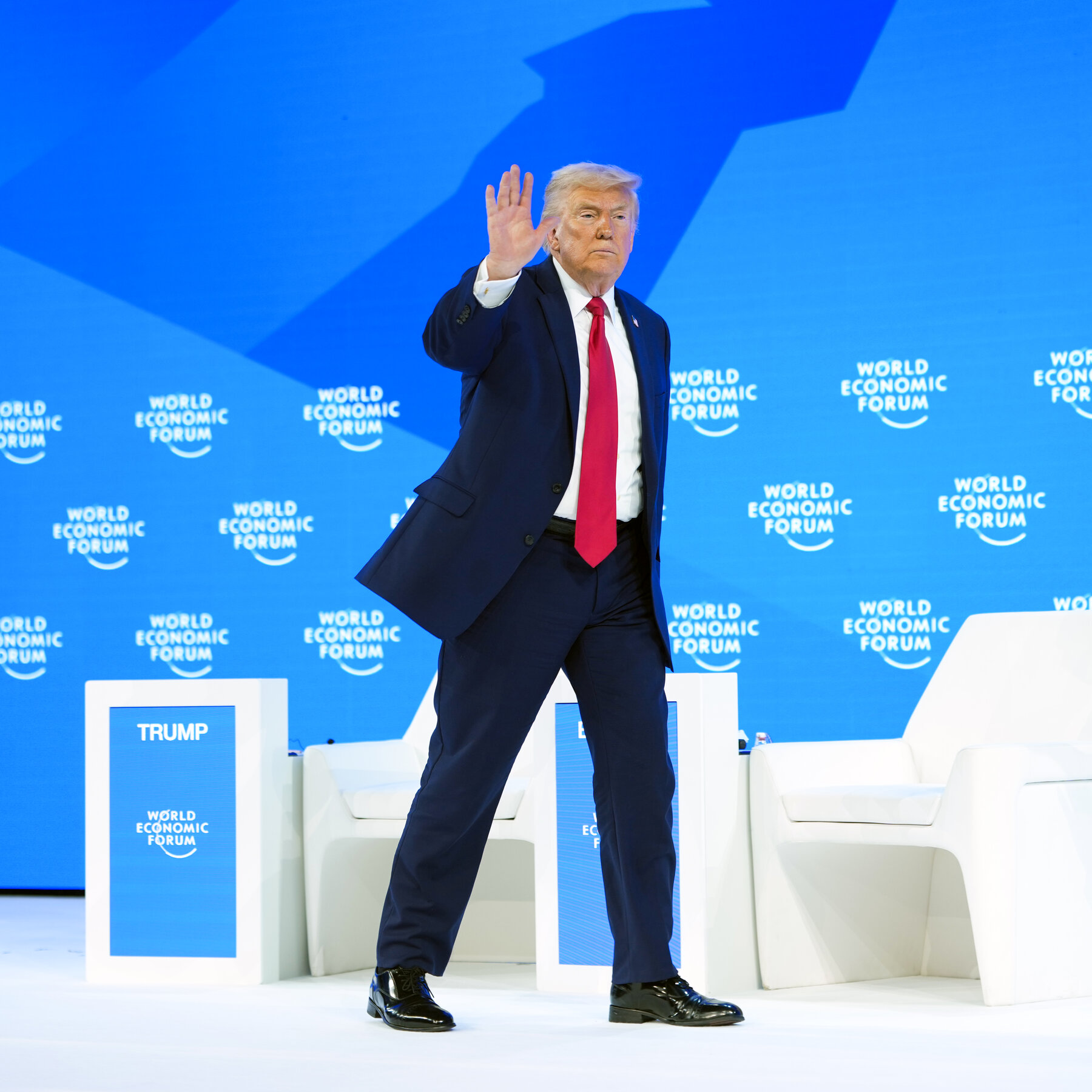 Live Updates: Trump Hosts ‘Board of Peace’ Signing Ceremony in Davos