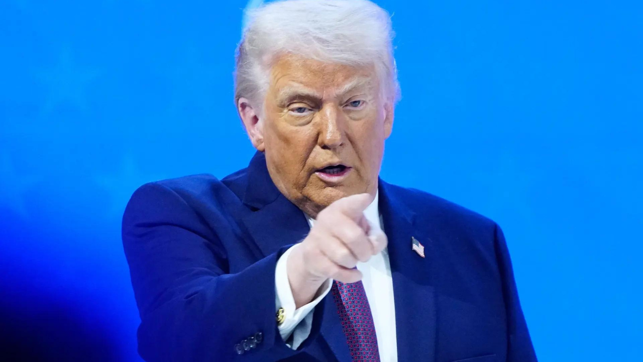 'We'll talk': Trump says Tehran wants discussion; guards chief warns against 'miscalculations'