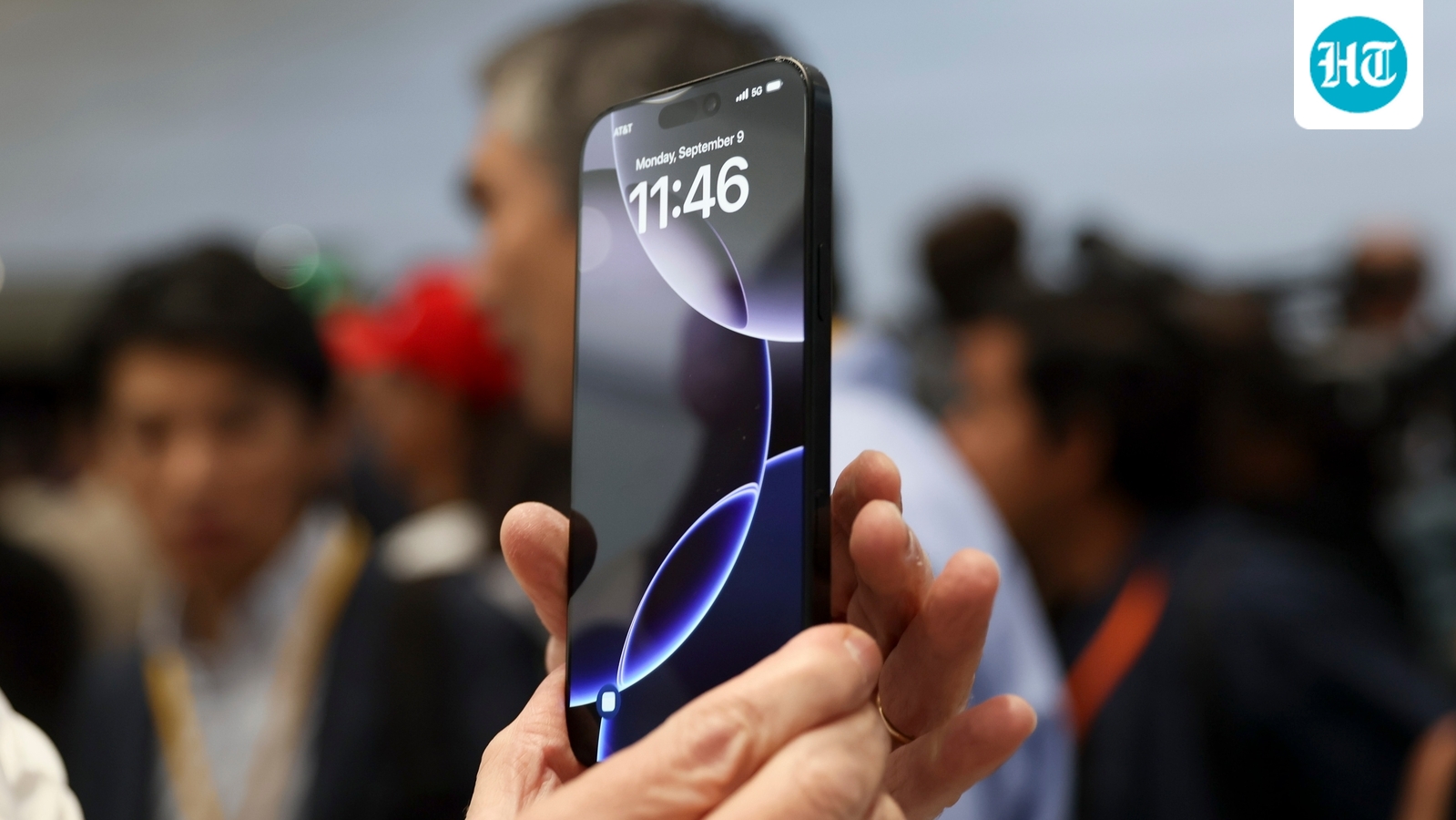 Apple could soon give Siri a ChatGPT-style makeover on iPhone: Report