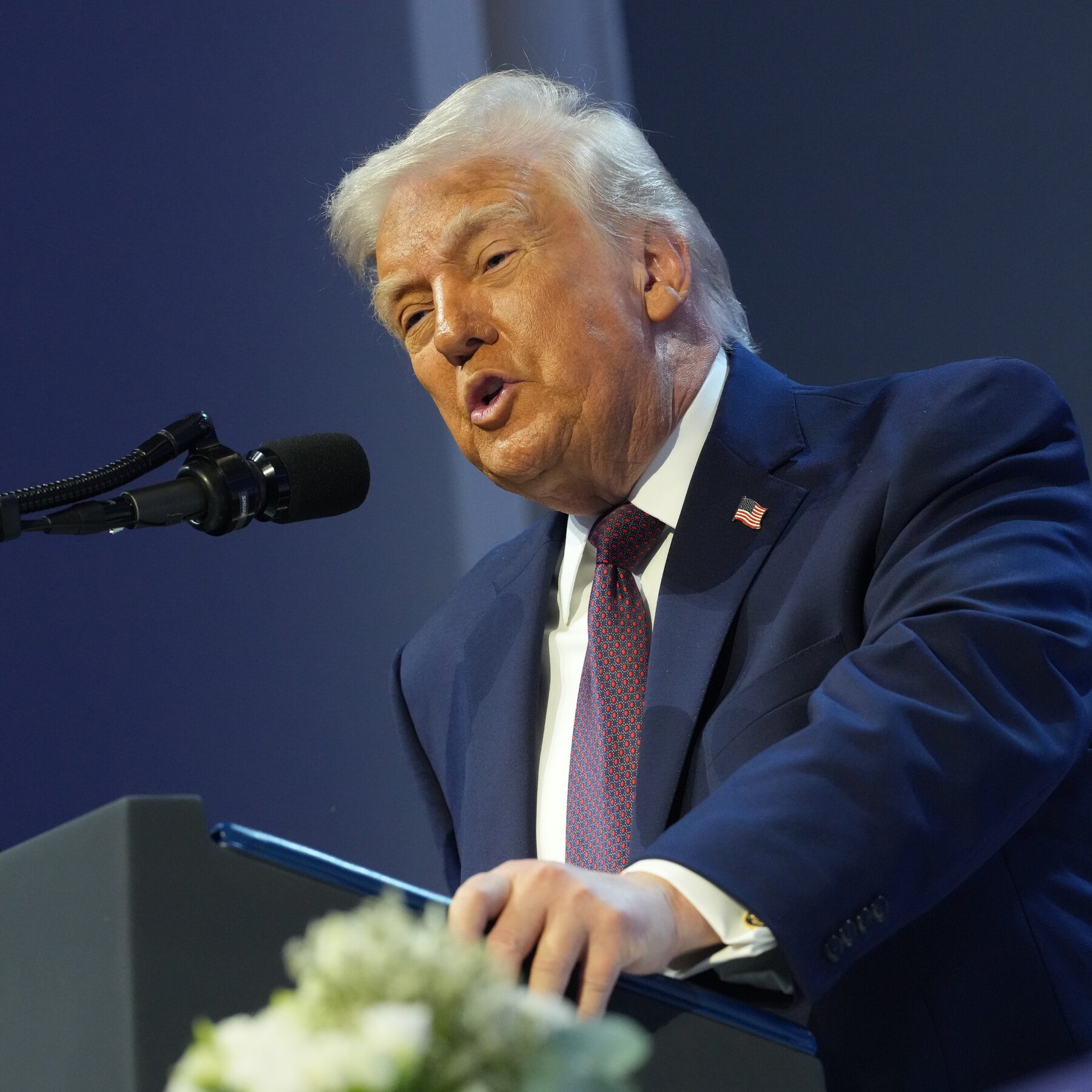 Live Updates: Trump Promotes Gaza Plan and Meets With Zelensky at Davos