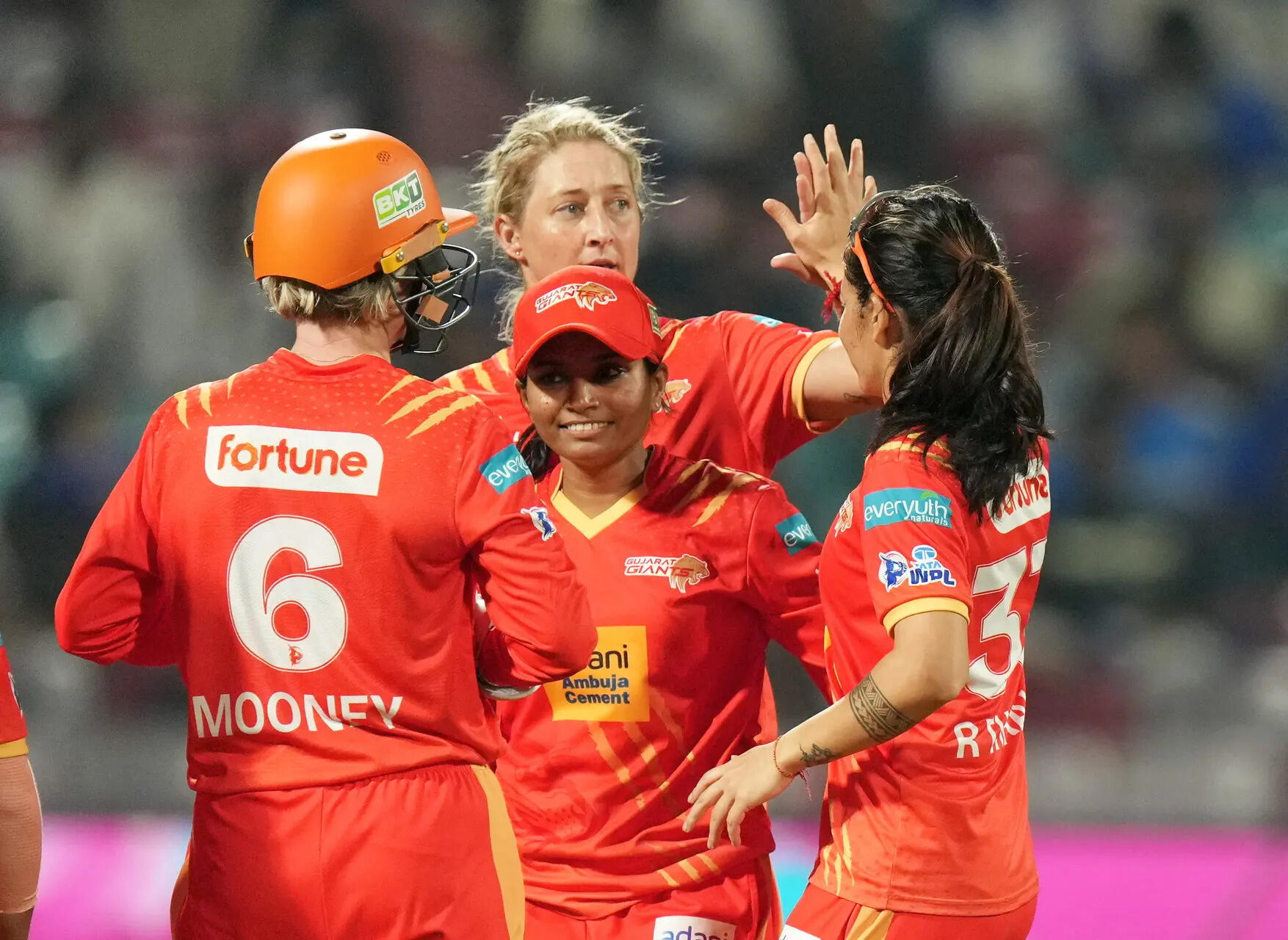 WPL: Sophie Devine stars! Gujarat Giants crush UP Warriorz by 45 runs